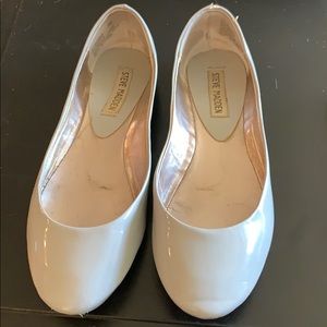 Steve Madden Grey patent flats! Size 8m!